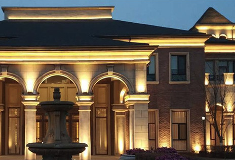 ما المصباح لضوء الفيضانات في الهواء الطلق؟